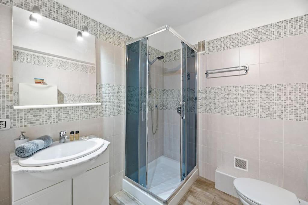 Le Landelle - Centre- Climatisation -Proche Gare Sncf Apartment Menton Luaran gambar
