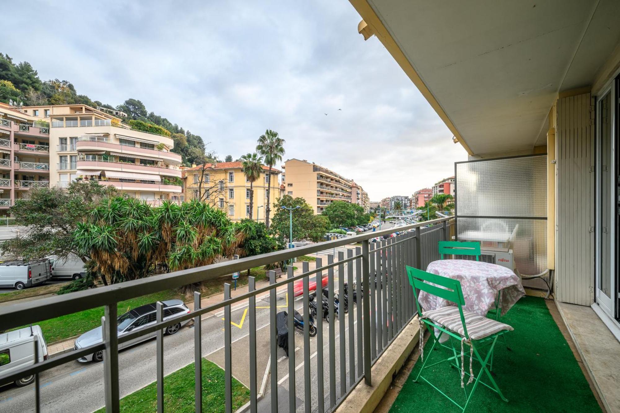 Le Landelle - Centre- Climatisation -Proche Gare Sncf Apartment Menton Luaran gambar